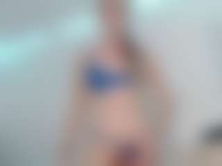 nicoledollts's Live Sex Cam Show