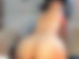 Live cam show with Alahia-Dangelo - Smoking on Stripli.com