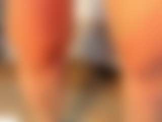 Live cam show with Alahia-Dangelo - Normal on googirlz