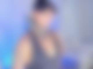 Live cam show with Alahia-Dangelo - Normal on Camsoda Late Night