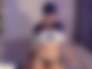 Live cam show with Alahia-Dangelo - Solo on Milfs Live