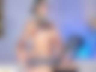Live cam show with Alahia-Dangelo - Public on StripNow