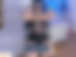 Live cam show with Alahia-Dangelo - Blowjob on Milfs Live