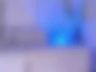 Live cam show with Alahia-Dangelo - Dildo Or Vibrator on Camiplay Live