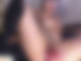 Live cam show with Alahia-Dangelo - Drinking on sexylivex.com