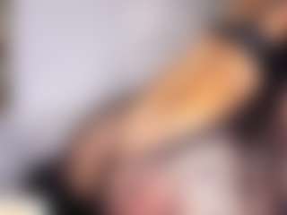 Alahia-Dangelo's Live Sex Cam Show