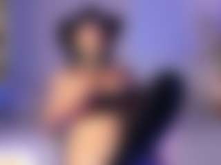 Live cam show with Alahia-Dangelo - Orgasm on Camsoda