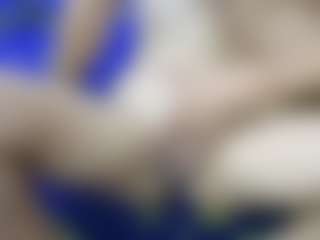 Live cam show with holycode - Smoking on CamClone