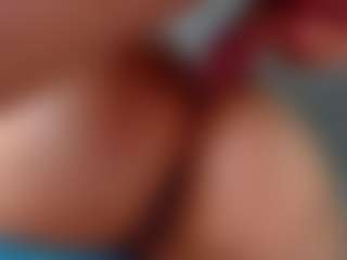 Live cam show with Ivy and Sam - Control on studioflirtlive.com