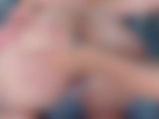 Live cam show with Ivy and Sam - Facial on Camsoda