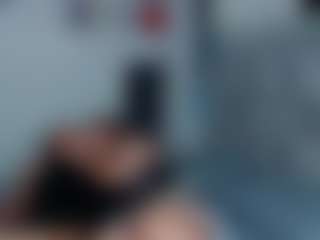 Live cam show with Ivy and Sam - White on Camsoda | colombia
