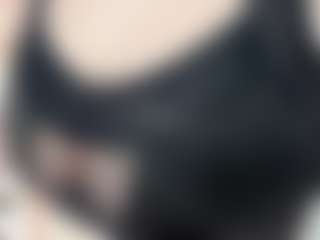 Live cam show with Cata-charlotte - Striptease on SmokeAndPoke