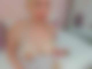 Live cam show with Cata-charlotte - New Foot Fetish on Fling VIP Chat