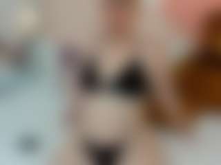 Live cam show with Cata-charlotte - New Blowjob on Camsoda