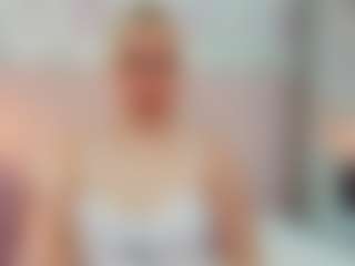 Live cam show with Cata-charlotte - BBW Blowjob on CamSextacy