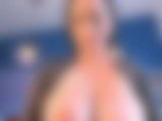 Live cam show with Jayden Jones - Brown Eyes on liverealitysex.com