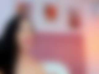 Live cam show with Kiim-miller - Petite Teen (18+) on chickslive.net