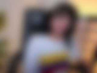 Live cam show with madison-whiite - Skinny on CamwithHer