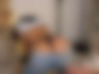 madison-whiite's Live Sex Cam Show