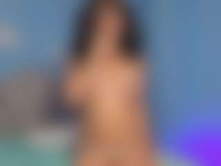 Live cam show with madison-whiite - Amateur on milfzrlive.com