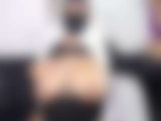 Live cam show with Zulema-Parvin - Nipple Piercings on Dare Cams