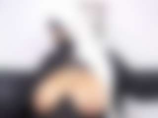 Live cam show with Zulema-Parvin - Smoking on Mixed Magazine Live