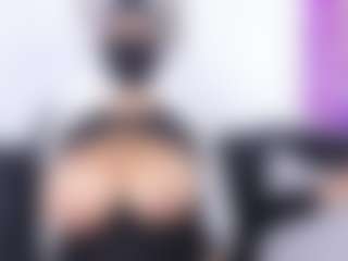 Live cam show with Zulema-Parvin - Booty on Camsoda