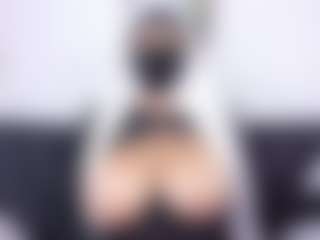 Live cam show with Zulema-Parvin - Petite on Camsoda