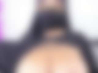 Live cam show with Zulema-Parvin - Tittyfuck on Camsoda