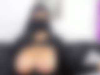 Live cam show with Zulema-Parvin - Atm on Camsoda