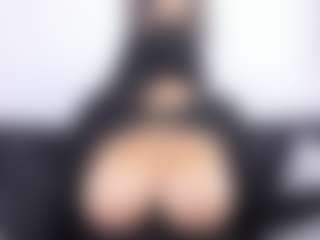 Live cam show with Zulema-Parvin - Smoking on SquirtSoMuch