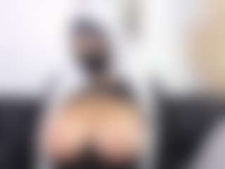 Live cam show with Zulema-Parvin - Double Penetration on Camsoda