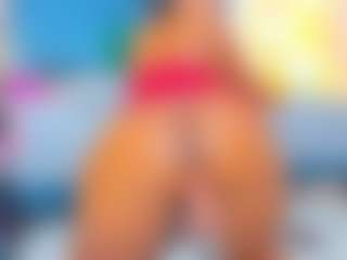 Live cam show with Miahorny69 - Brown Eyes on AdultVida.com