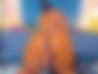 Live cam show with Miahorny69 - Twerk on TeamSkeetLive
