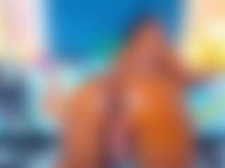 Live cam show with Miahorny69 - Ebony Squirt on madthumbs