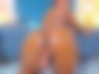 Miahorny69's Live Sex Cam Show