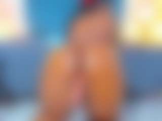 Miahorny69's Live Sex Cam Show