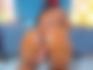 Miahorny69's Live Sex Cam Show