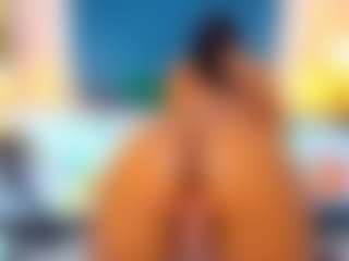 Miahorny69's Live Sex Cam Show