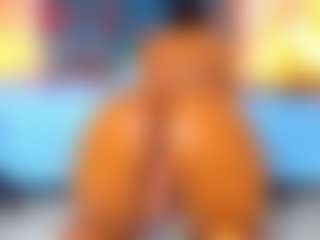 Live cam show with Miahorny69 - Flashing on fapnchat