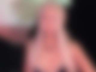 Live cam show with MilaAsh - Black on Dolls Live
