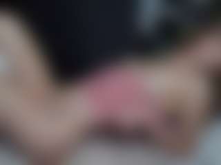 AAAPleaser's Live Sex Cam Show