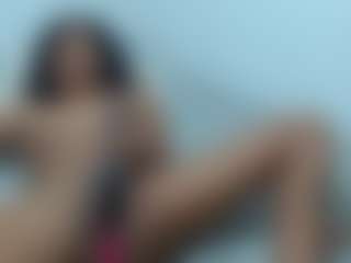 Live cam show with Lulu-liz - Ebony HD on Camsoda | colombia