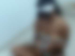 Live cam show with Lulu-liz - Deepthroat on Camsoda