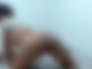 Live cam show with Lulu-liz - Black Fetish on Camsoda