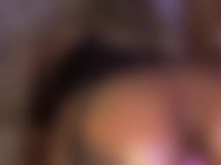 Live cam show with rayemillian - Mobile on Lustler