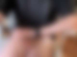 Live cam show with RoaringKitty - Handjob on Milfs Live