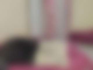 Live cam show with Roxxana-queen - Double Penetration on CamwithHer