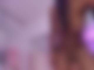 Roxxana-queen's Live Sex Cam Show