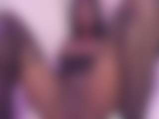 Roxxana-queen's Live Sex Cam Show